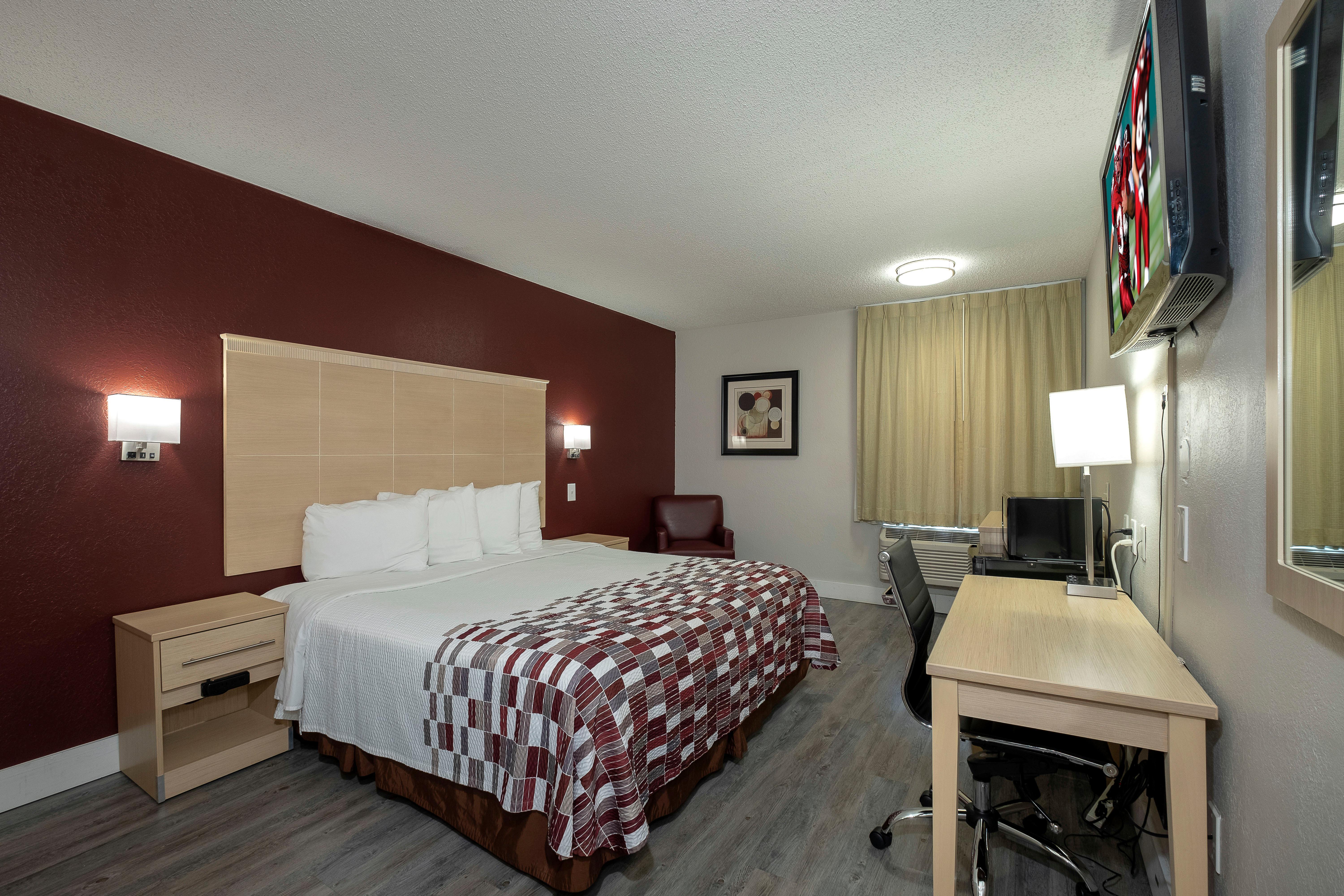 Red Roof Inn Raleigh North-Crabtree Mall-Lenovo Center Екстер'єр фото