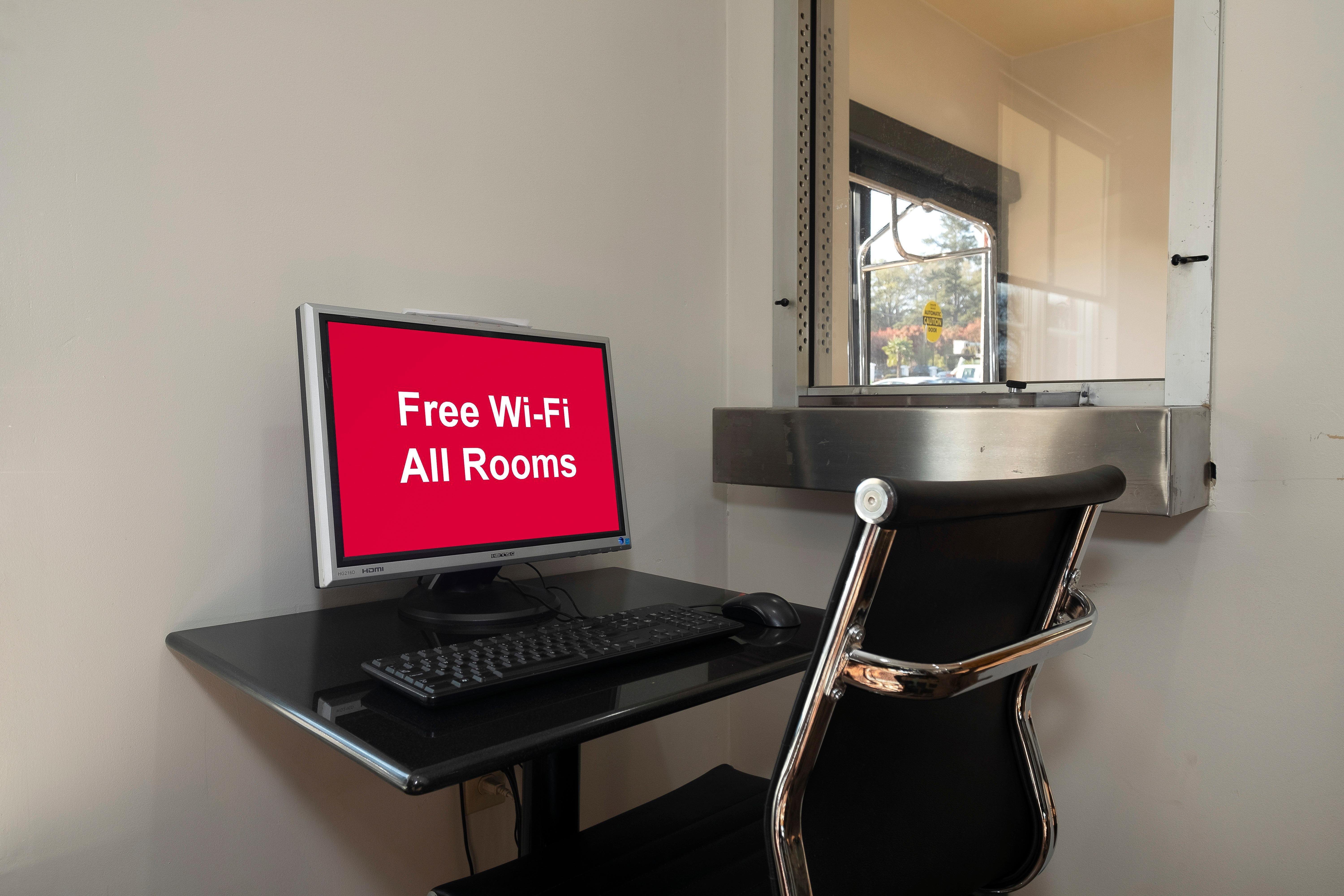 Red Roof Inn Raleigh North-Crabtree Mall-Lenovo Center Екстер'єр фото