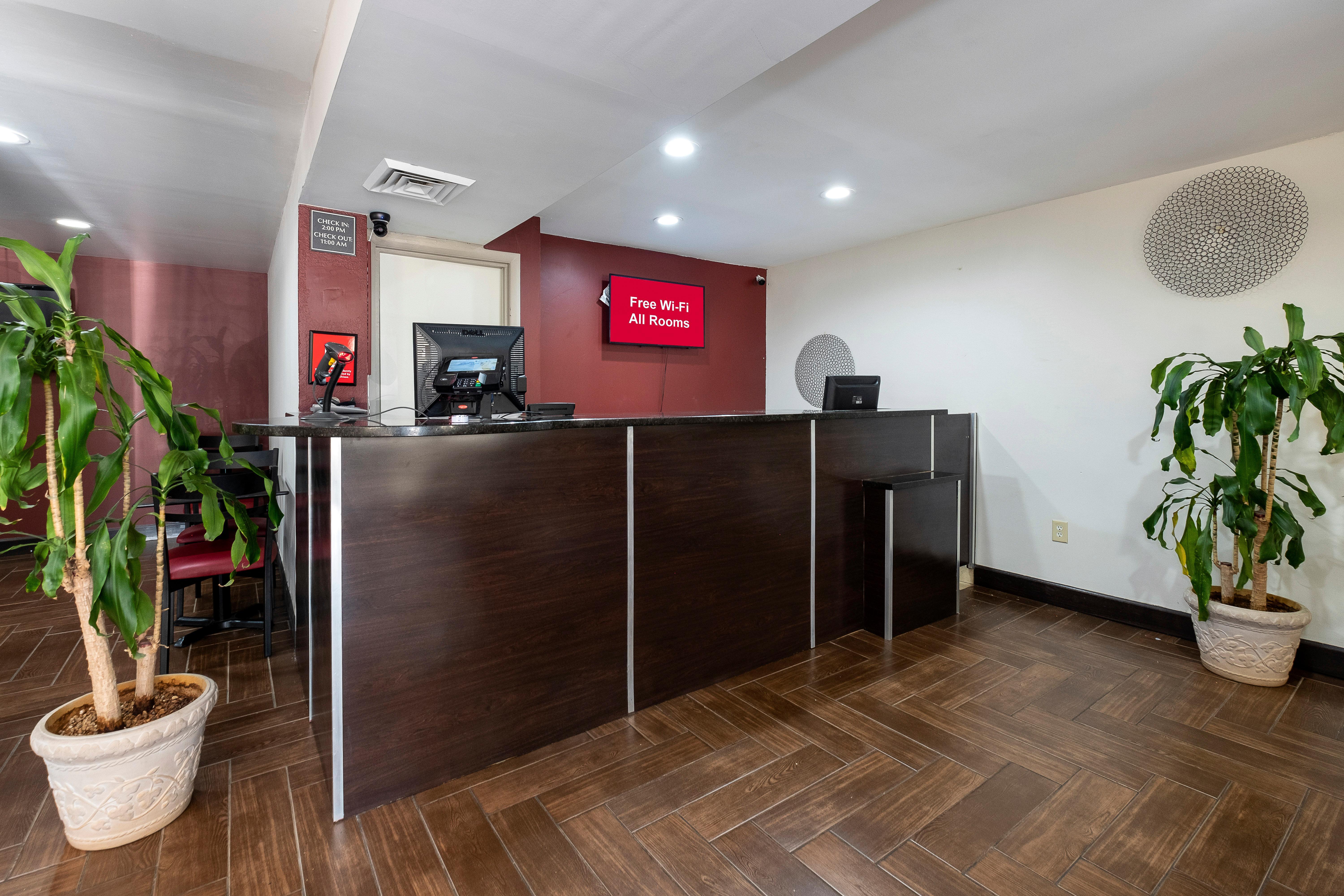 Red Roof Inn Raleigh North-Crabtree Mall-Lenovo Center Екстер'єр фото