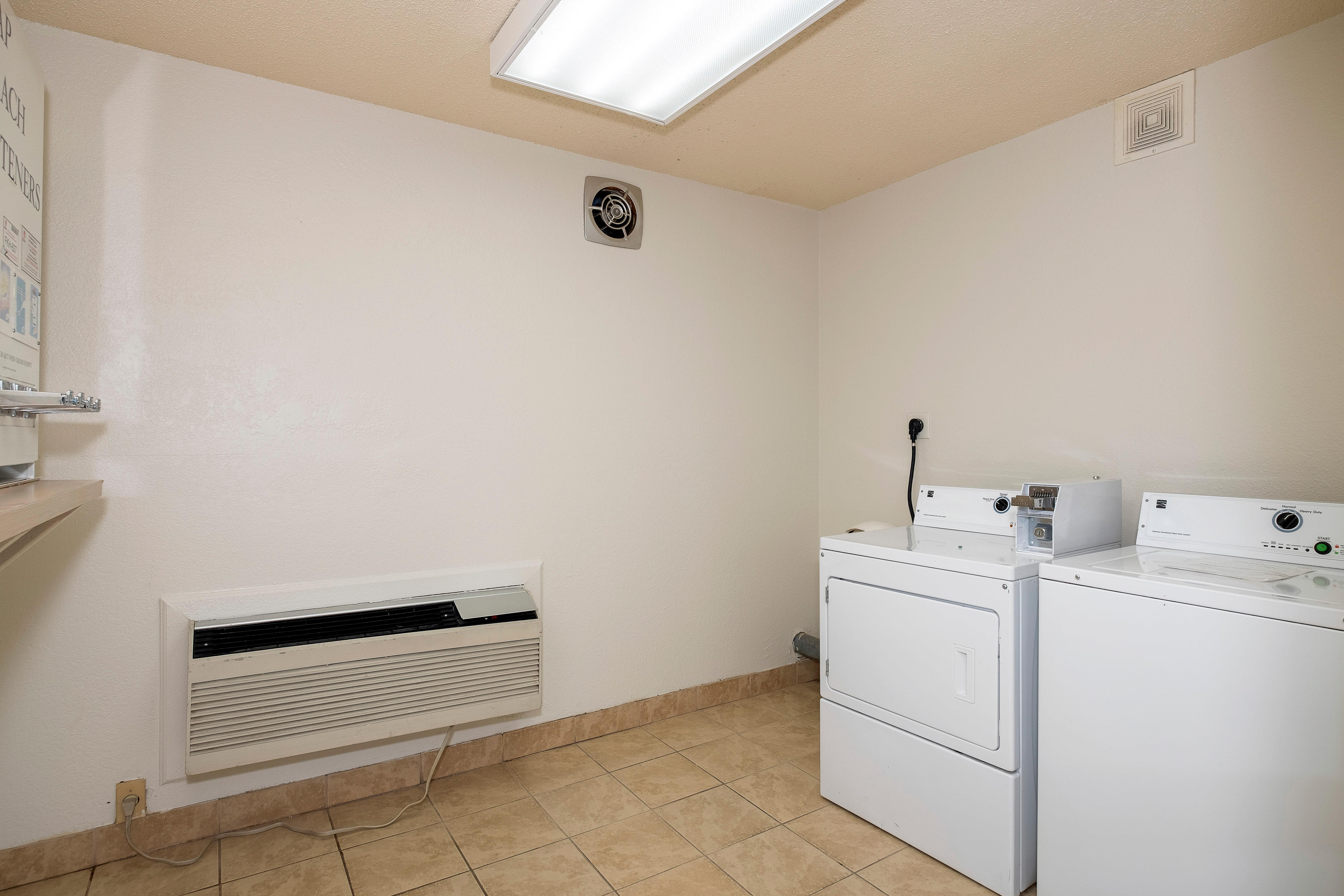 Red Roof Inn Raleigh North-Crabtree Mall-Lenovo Center Екстер'єр фото