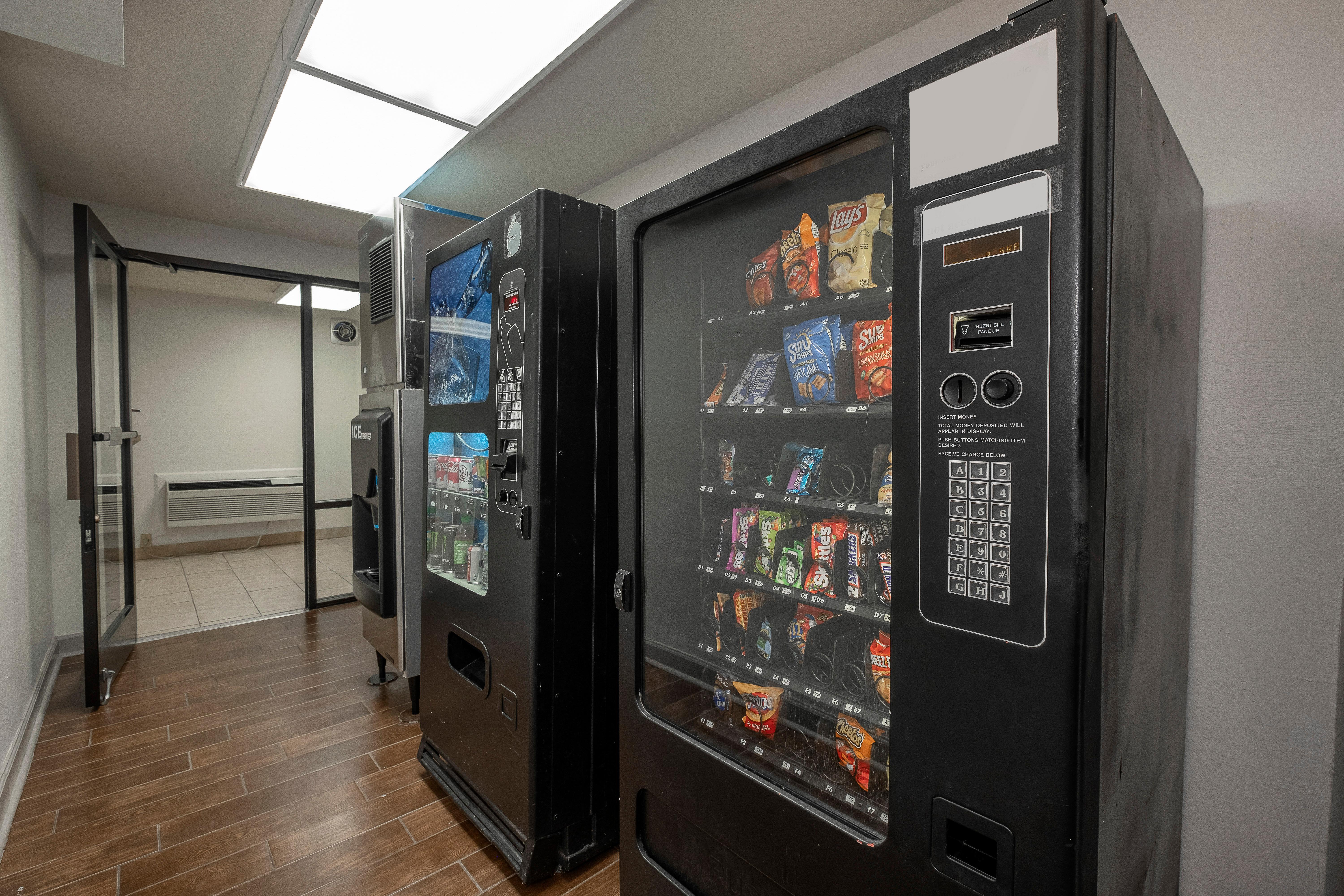 Red Roof Inn Raleigh North-Crabtree Mall-Lenovo Center Екстер'єр фото