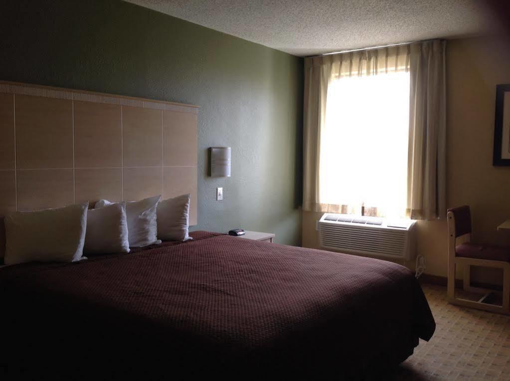 Red Roof Inn Raleigh North-Crabtree Mall-Lenovo Center Екстер'єр фото