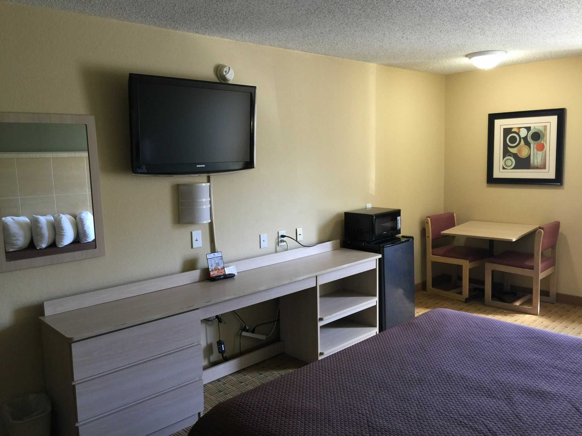 Red Roof Inn Raleigh North-Crabtree Mall-Lenovo Center Екстер'єр фото